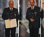 Herr Manuel Almanzor (rechts), ThW Landesbeauftzragter von Bremen/Niedersachsen überreichte Hans Diedrich Mollenhauer das Ehrenzeichen in Bronze.